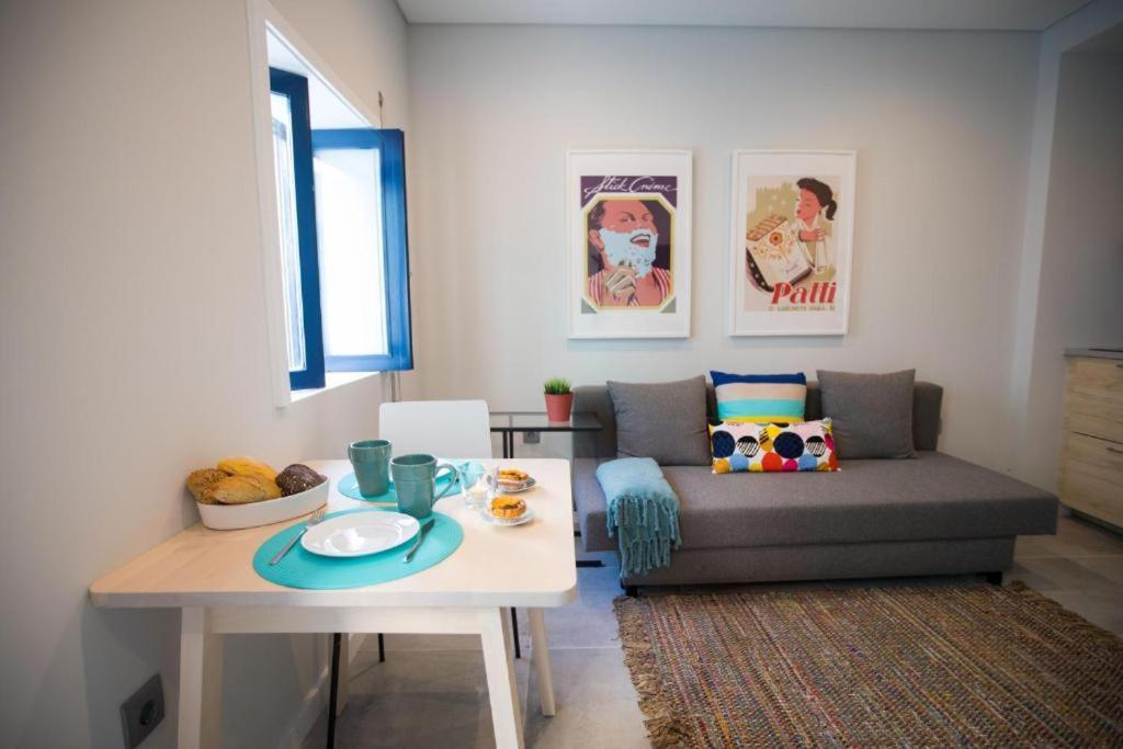 Orm- Fontainhas 01 & 02 Apartments ปอร์โต ภายนอก รูปภาพ